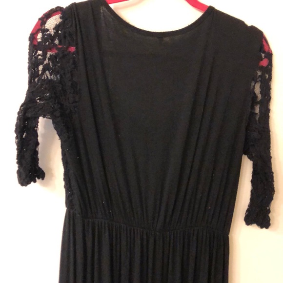 Blade Lace Dress - Picture 5 of 5